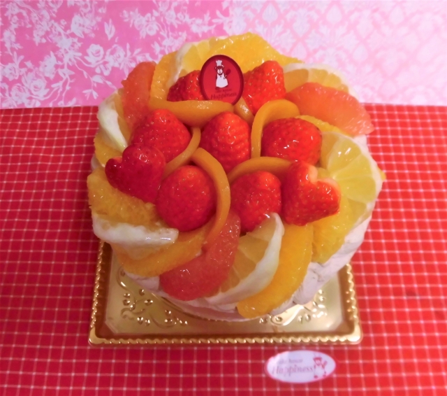 5号　フルーツいっぱいトッピングのデコレーションケーキ♪(*^▽^*)